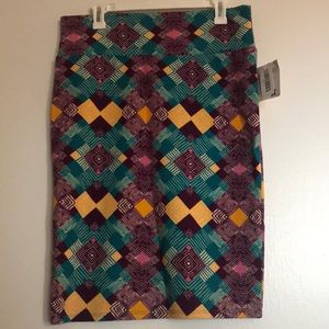 NWT large Lularoe Cassie skirt.
